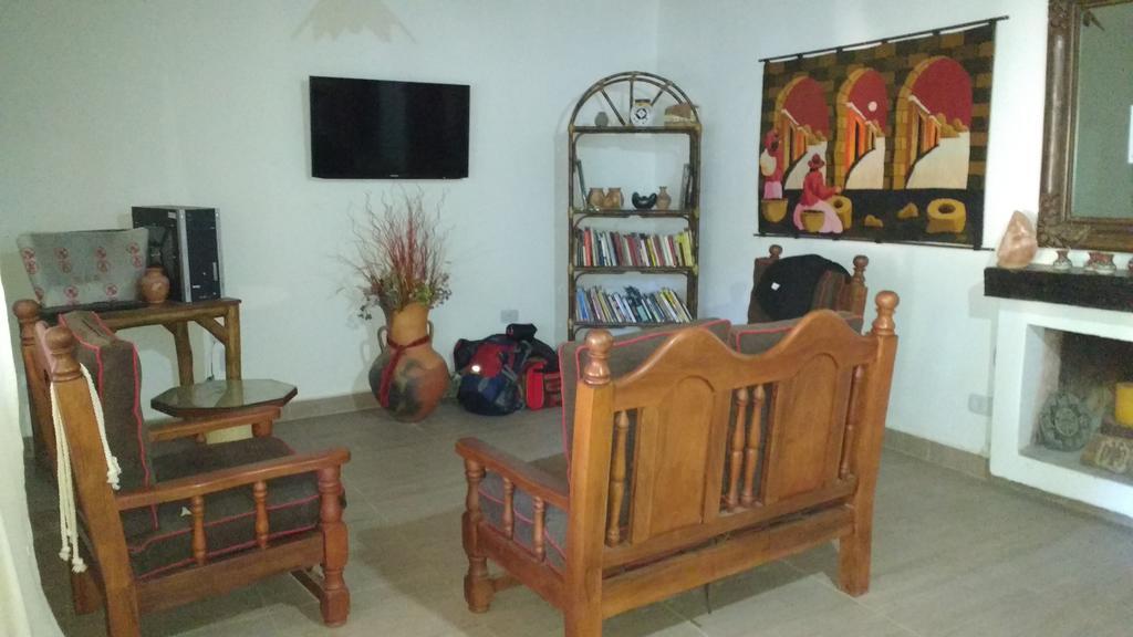 Posada Inti Tanpu Tilcara Exterior foto
